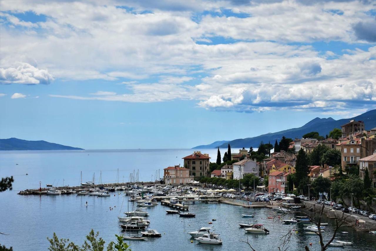 Apartment Losca Opatija Eksteriør billede