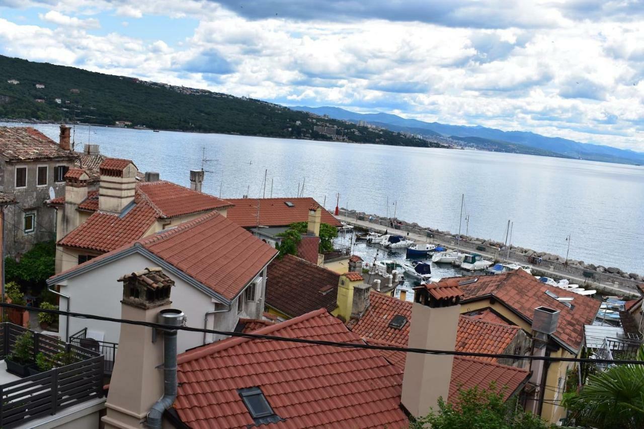 Apartment Losca Opatija Eksteriør billede